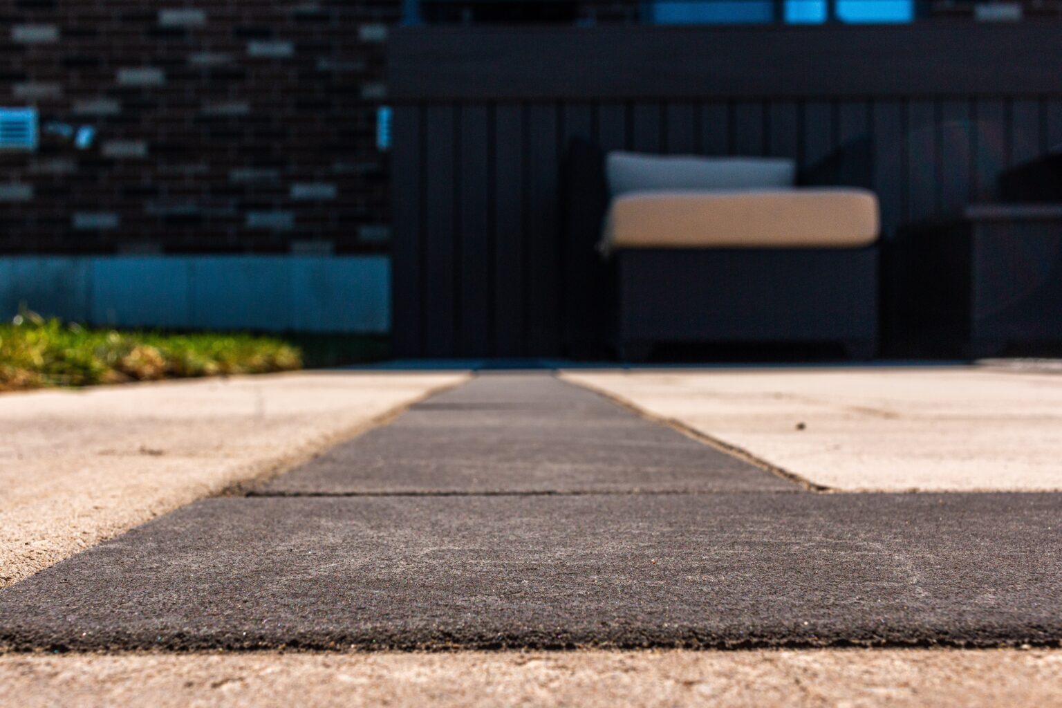 Polymeric Sand vs Regular Sand for Pavers 8 Differences